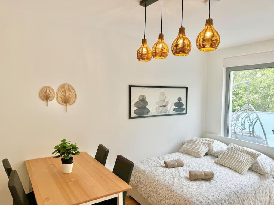 Rooftop With Balcony & Free Parking * Wien